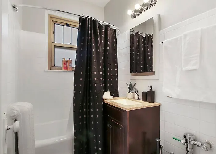 Unit Cozy & Convenient - Bstone 226 Rep Appartement