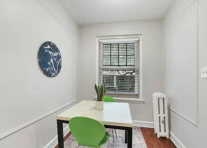 Unit Cozy & Convenient - Bstone 226 Rep * Chicago